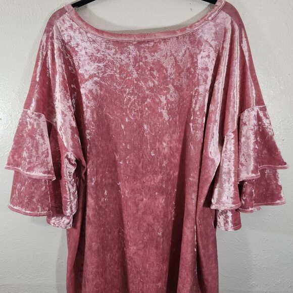 Cha Cha Vente Crushed Pink Velvet Plus Size Bell Sleeve Blouse Size 2X - Picture 4 of 6